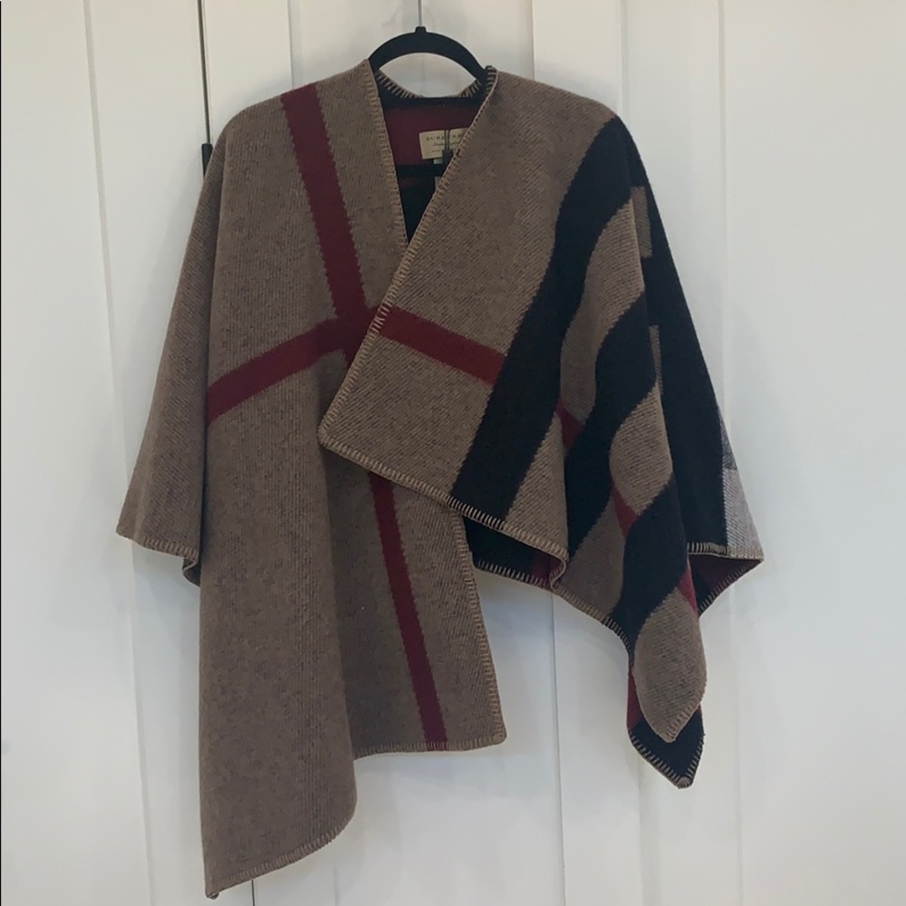 Burberry reversible poncho
